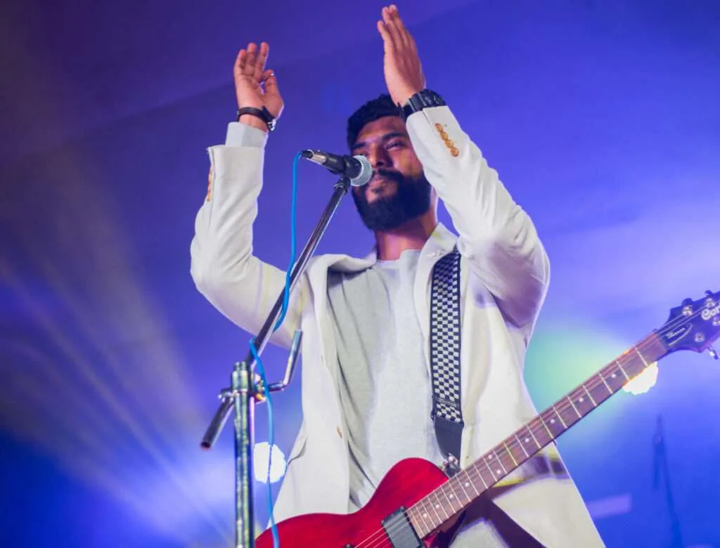 joash thomson, christian artist of India, singer songwriter